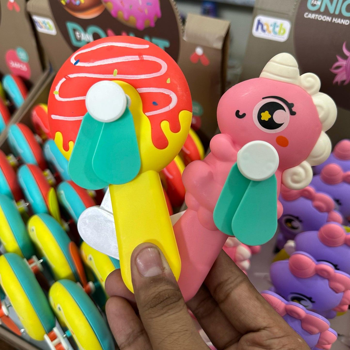 1 Pcs Random Sweet Spin Mini Fan