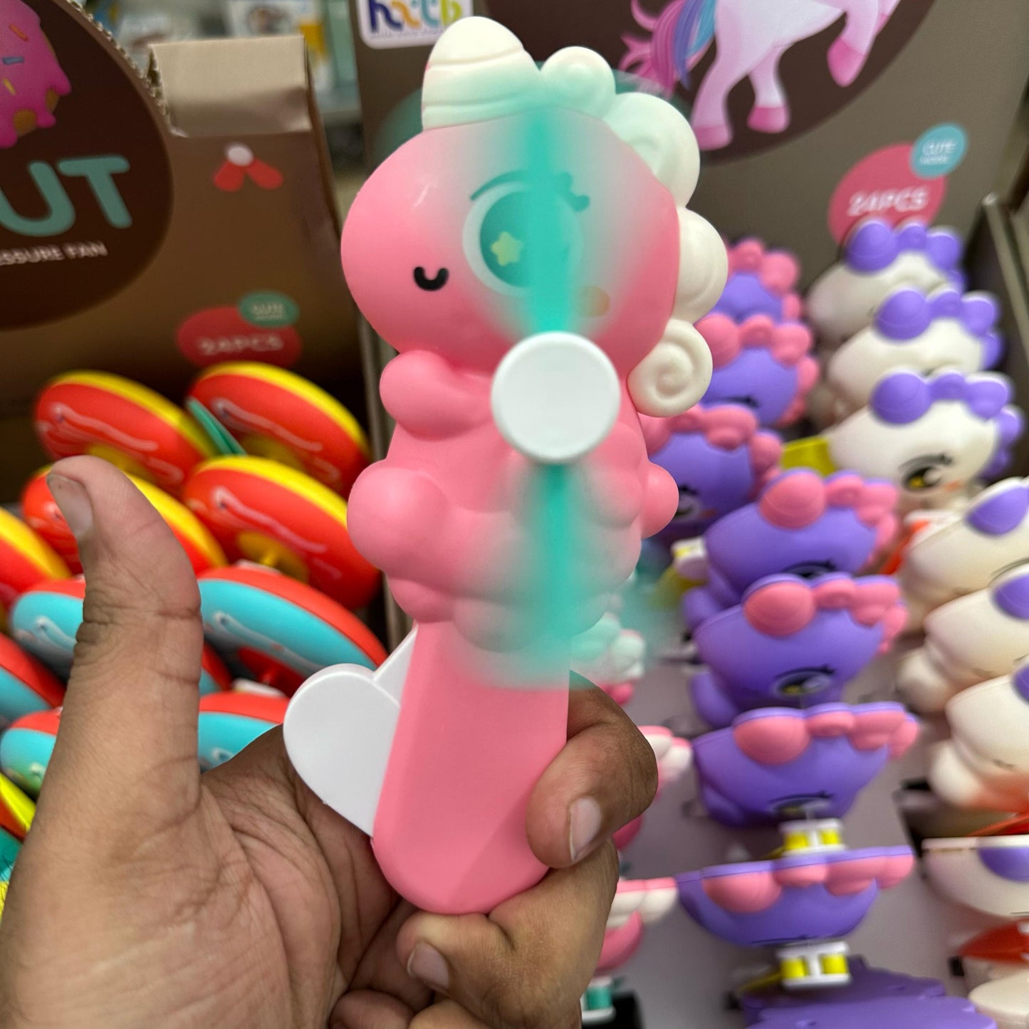 1 Pcs Random Sweet Spin Mini Fan