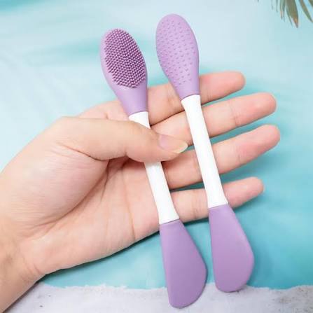 Flexible Silicone Facial Mask Brush: